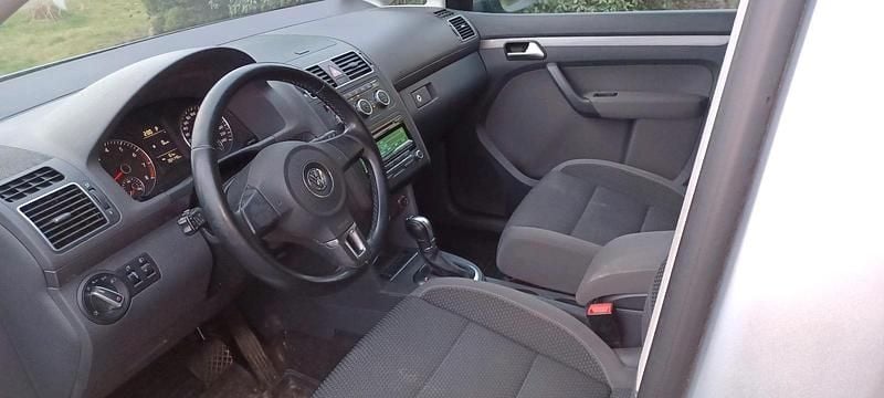 Gebraucht VW Touran 140 PS (102 kW) 2013 Silber Van / Kleinbus