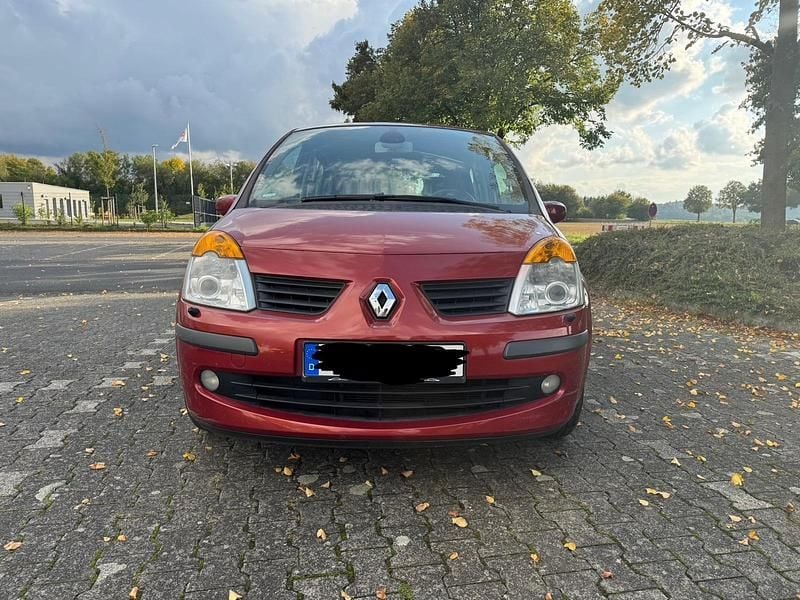 Rot Gebraucht 2006 Renault Modus Van / Kleinbus | 1.799 € (Fairer Preis) - Bild 1/4