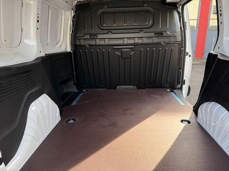 Neu Citroën Berlingo 102 PS (75 kW) 2025 Eisweiß Van / Kleinbus