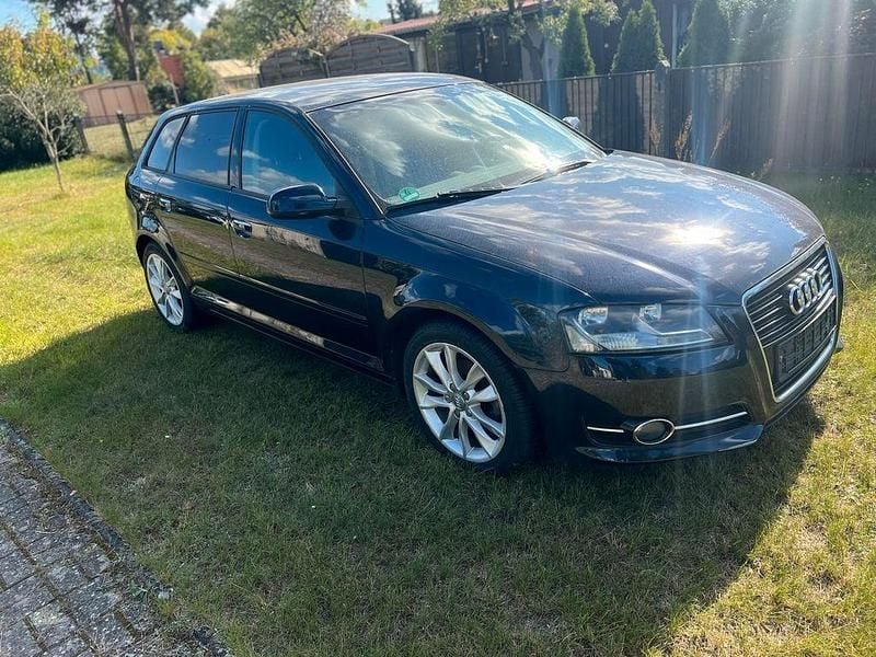 Gebraucht Audi A3 Ambition 160 PS (117 kW) 2011 Blau Kleinwagen