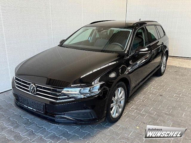 Schwarz Gebraucht 2023 VW Passat Kombi | 27.965 € (Guter Preis) - Bild 1/4