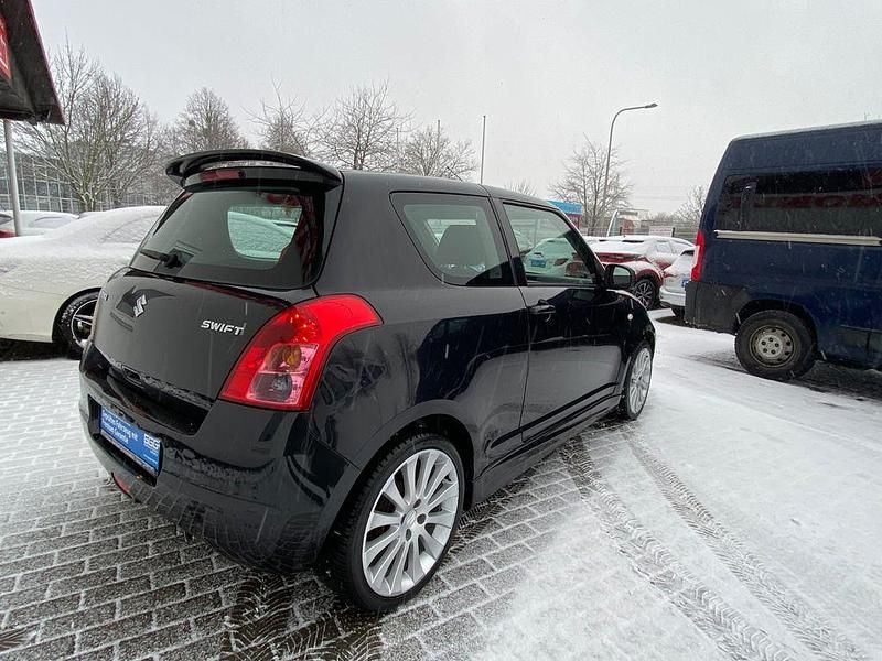 Gebraucht Suzuki Swift Sport 92 PS (67 kW) 2010 Schwarz Kleinwagen