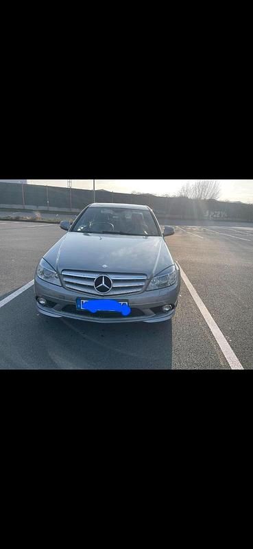 Grau Gebraucht 2007 Mercedes C200 Limousine | 3.800 € (Fairer Preis) - Bild 1/4