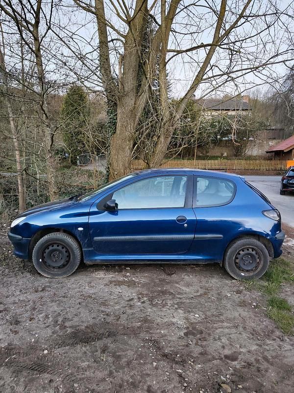 Gebraucht Peugeot 206 60 PS (44 kW) 2000 Blau Kleinwagen
