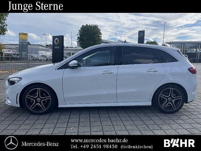 Gebraucht 2024 Mercedes B200 AMG line Van / Kleinbus | 38.450 € (Teuer) - Bild 1/4