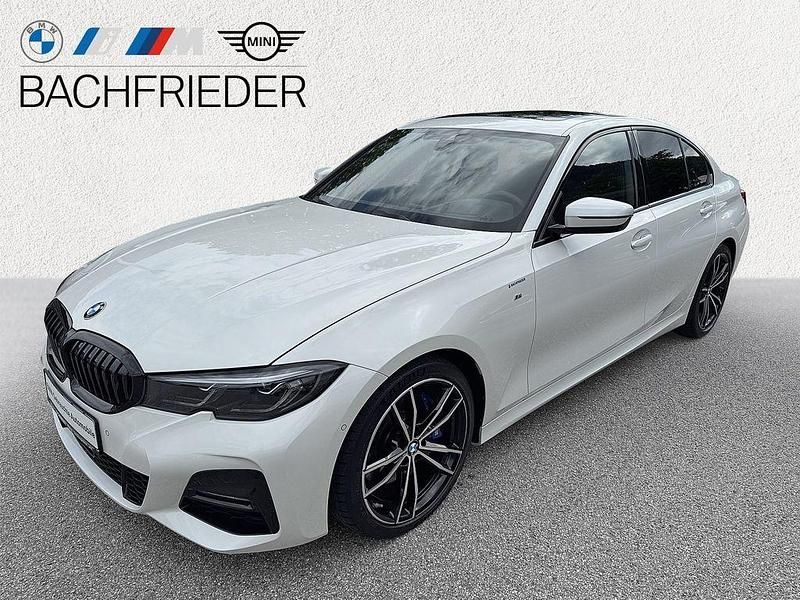 Weiß Gebraucht 2021 BMW 330 Performance Limousine | 35.950 € (Fairer Preis) - Bild 1/4