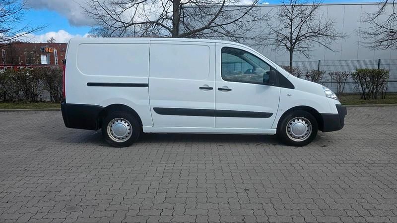 Gebraucht Peugeot Expert 128 PS (94 kW) 2012 Weiß Van
