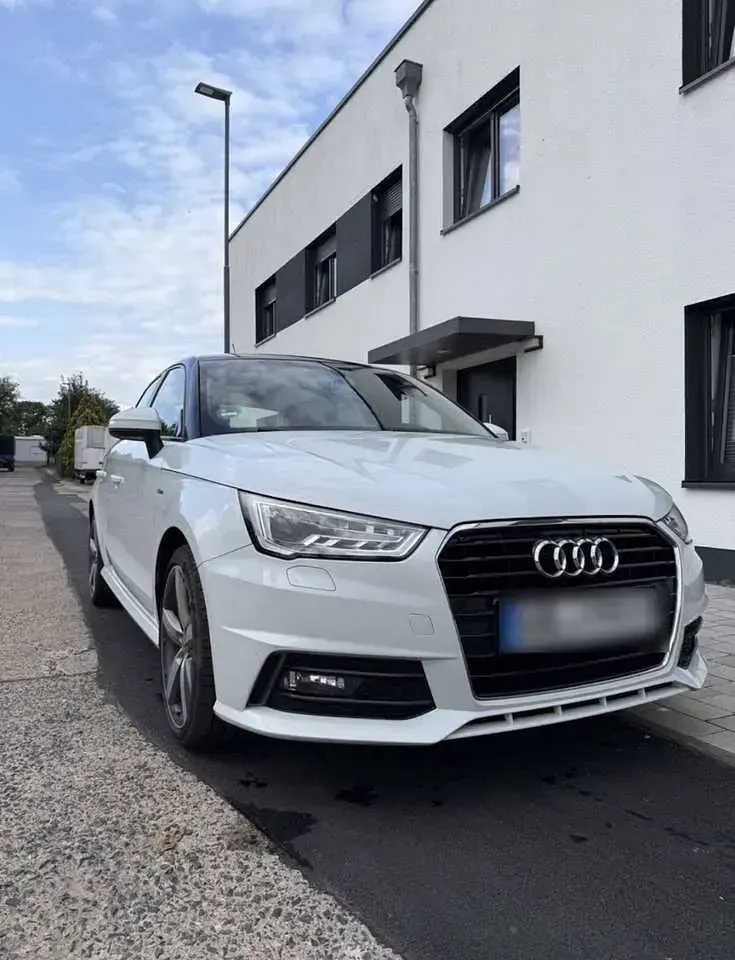Gebraucht Audi A1 S-Line 95 PS (69 kW) 2016 Kleinwagen