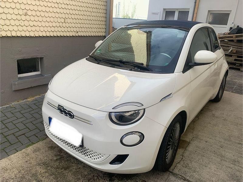 Weiß Gebraucht 2022 Fiat 500e Icon Cabrio | 19.500 € (Superpreis) - Bild 1/4