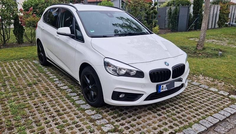 Gebraucht BMW 216 Active Tourer Advantage 116 PS (85 kW) 2016 Weiß Van / Kleinbus