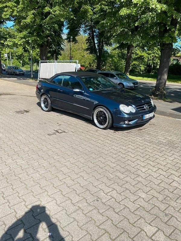 Blau Gebraucht 2006 Mercedes CLK320 Avantgarde Cabrio | 6.500 € (Guter Preis) - Bild 1/4