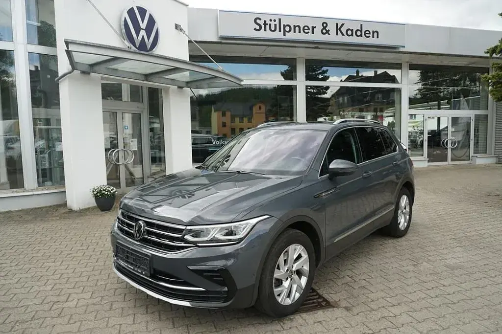 Używany VW Tiguan Elegance 200 KM (147 kW) 2023 Szary SUV