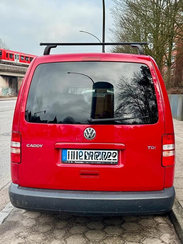 Gebraucht VW Caddy 103 PS (75 kW) 2015 Rot Van / Kleinbus