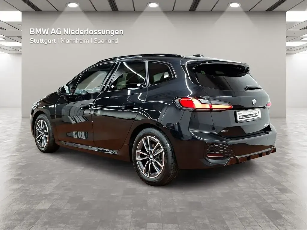 Gebraucht BMW 223 Active Tourer Efficient Dynamics 204 PS (150 kW) 2025 Schwarz Van / Kleinbus