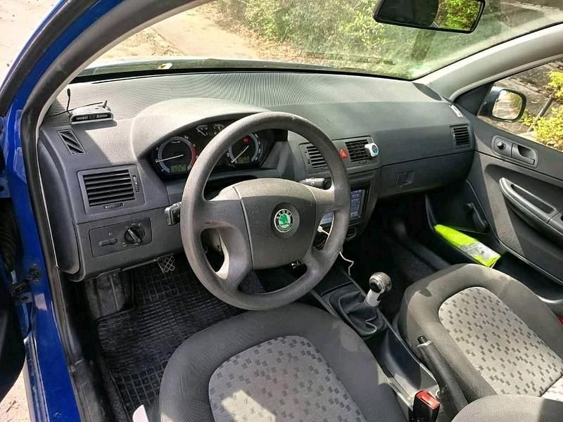 Gebraucht Skoda Fabia 54 PS (39 kW) 2006 Blau Limousine