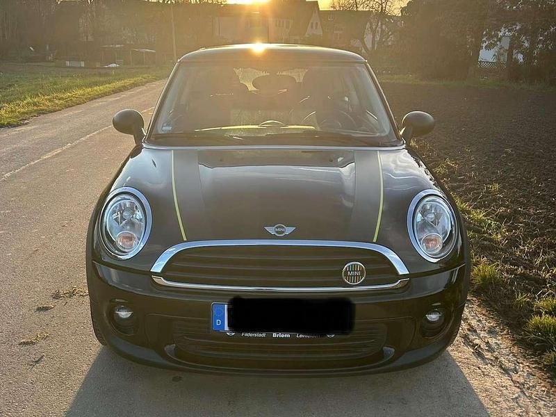 Schwarz Gebraucht 2013 Mini ONE Brick Lane Kleinwagen | 7.200 € (Etwas zu teuer) - Bild 1/4