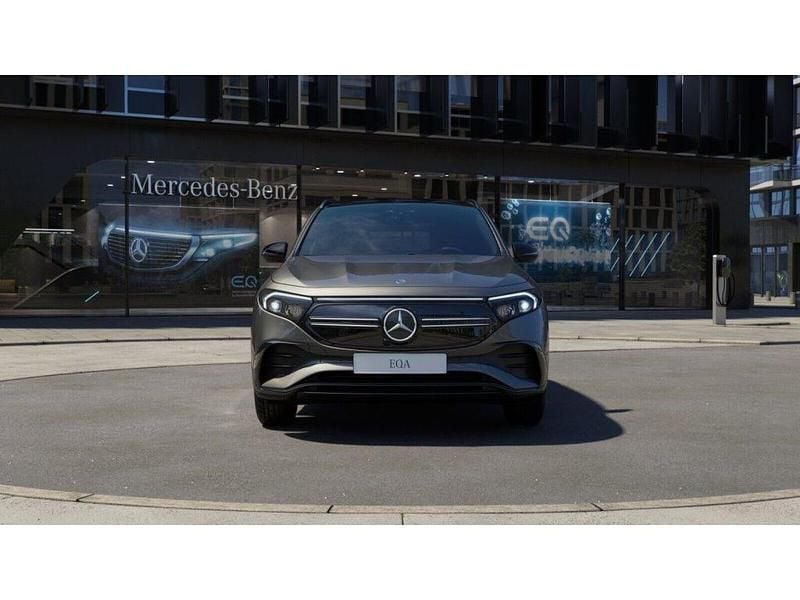 Gebraucht Mercedes EQA350 AMG 214 kW (292 PS) 2023 Metalliclack mountaingrau SUV