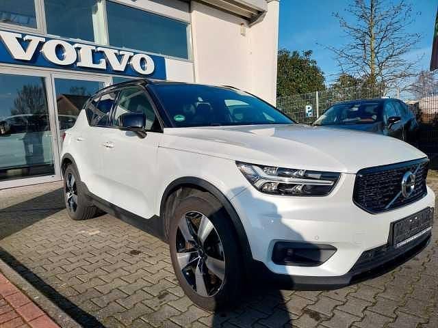 Weiß Gebraucht 2019 Volvo XC40 R-Design SUV | 24.900 € (Teuer) - Bild 1/4
