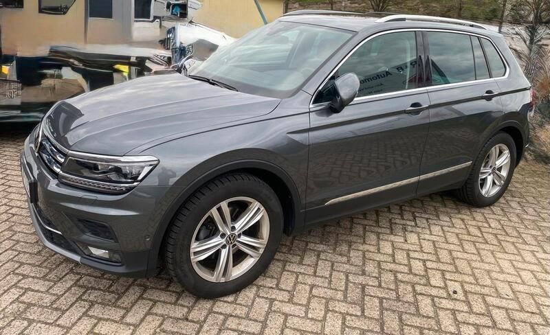 Grau Gebraucht 2019 VW Tiguan SUV | 23.200 € (Guter Preis) - Bild 1/4