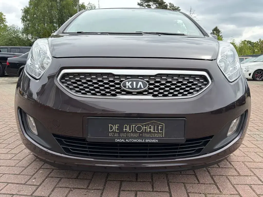 Gebraucht Kia Venga 125 PS (91 kW) 2010 Violet Kleinwagen