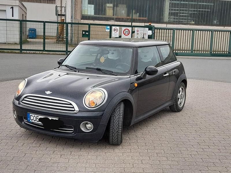 Second-hand Mini ONE 95 CP (69 kW) 2007 Negru Hatchback