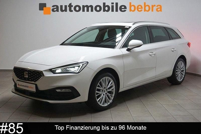 Candyweiss Gebraucht 2022 Seat Leon XCELLENCE Kombi | 19.990 € (Fairer Preis) - Bild 1/4