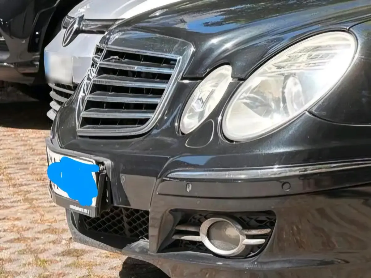 Gebraucht Mercedes E220 170 PS (125 kW) 2009 Schwarz Limousine