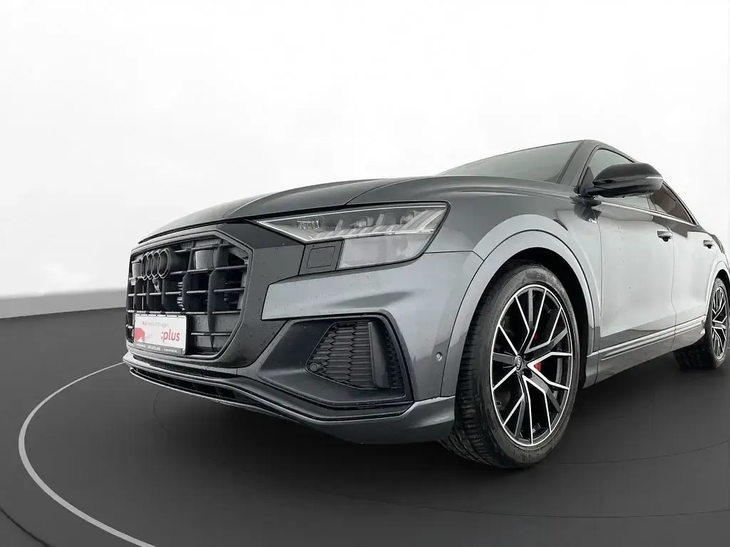 Gebraucht Audi Q8 Design 286 PS (210 kW) 2021 Daytonagrau perleffekt SUV