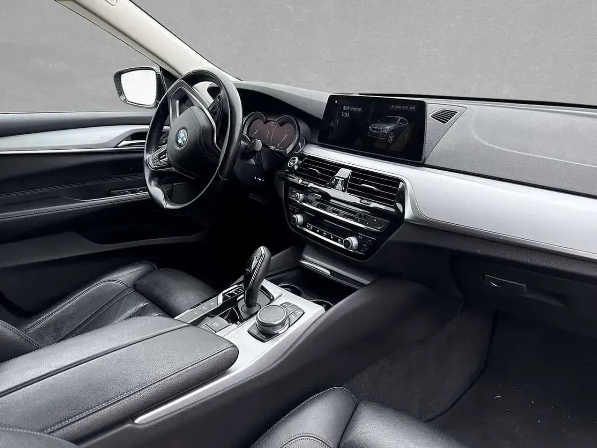 Gebraucht BMW 640 Sport Line 320 PS (235 kW) 2017 Sophistograu metallic Coupé