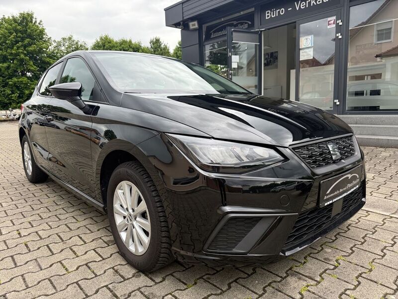 Schwarz Gebraucht 2024 Seat Ibiza Style Kleinwagen | 16.900 € (Guter Preis) - Bild 1/4