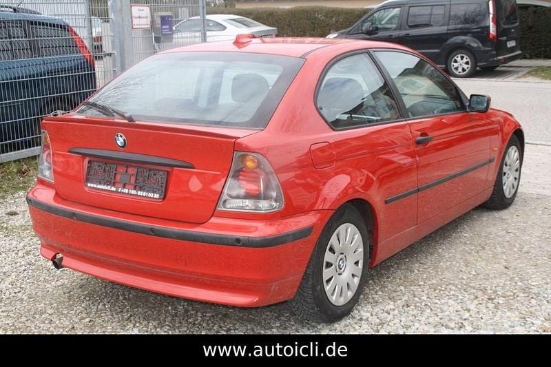 Gebraucht BMW 318 143 PS (105 kW) 2002 Rot Limousine