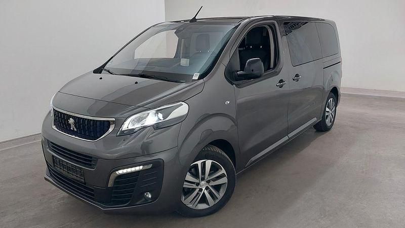 Grau Gebraucht 2022 Peugeot Traveller S Van / Kleinbus | 38.500 € (Guter Preis) - Bild 1/4