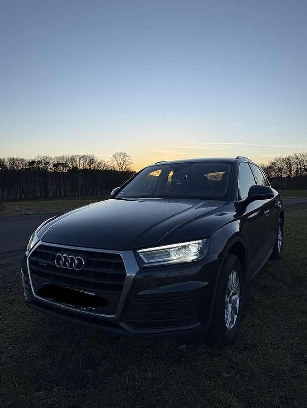 Gebraucht Audi Q5 Basis 190 PS (139 kW) 2018 Grau SUV