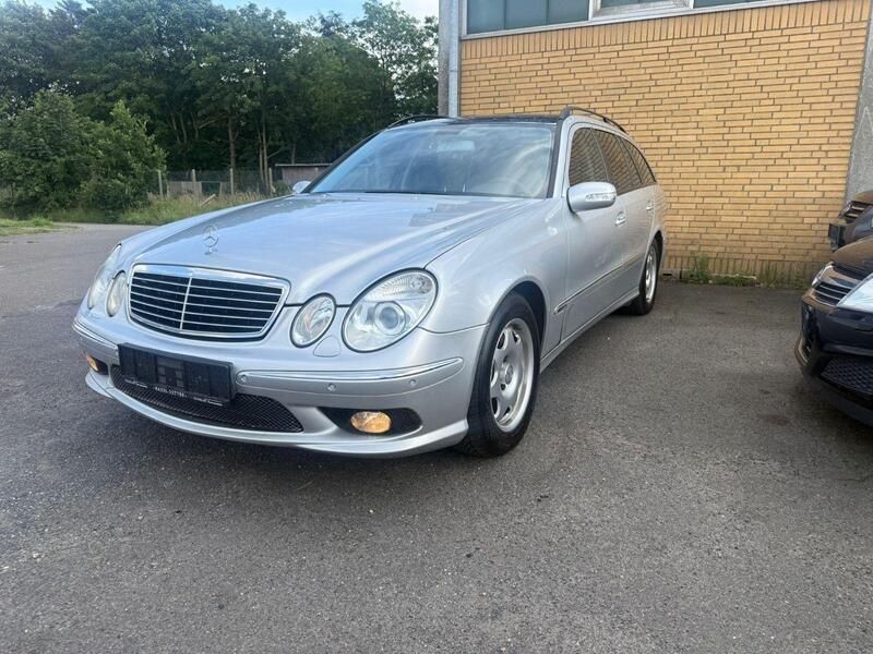 Silber Gebraucht 2004 Mercedes E320 Avantgarde Kombi | 4.980 € (Fairer Preis) - Bild 1/4