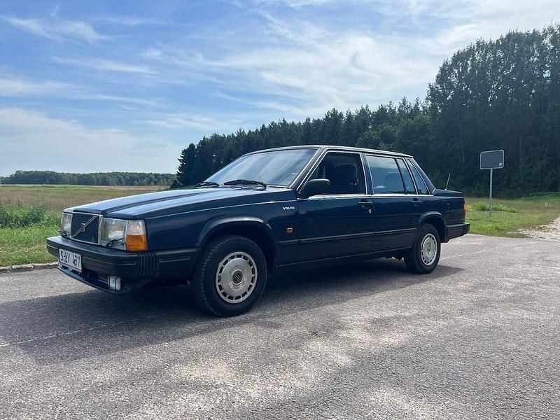 Gebraucht Volvo 740 114 PS (83 kW) 1988 Blau Limousine