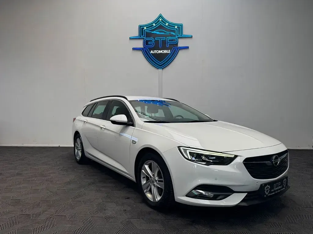 Gebraucht Opel Insignia Edition 170 PS (125 kW) 2019 Weiß Kombi