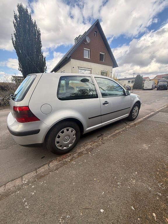 Gebraucht VW Golf IV Basis 75 PS (55 kW) 2000 Silber Limousine