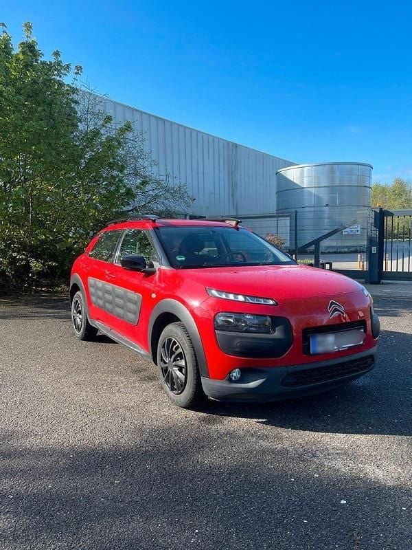 Gebraucht Citroën C4 PureTech 82 PS (60 kW) 2015 Rot Limousine