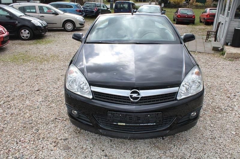 Gebraucht Opel Astra Cabriolet Cosmo 116 PS (85 kW) 2007 Schwarz Cabrio