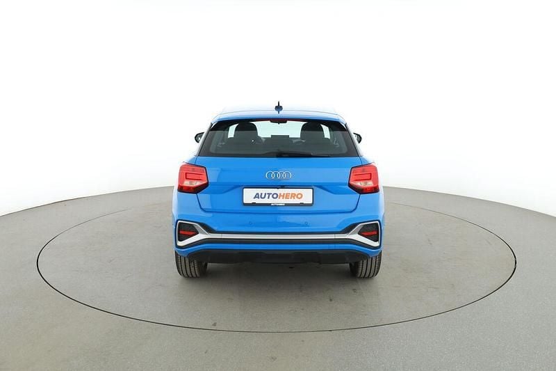 Gebraucht Audi Q2 S-Line 116 PS (85 kW) 2022 Blau SUV