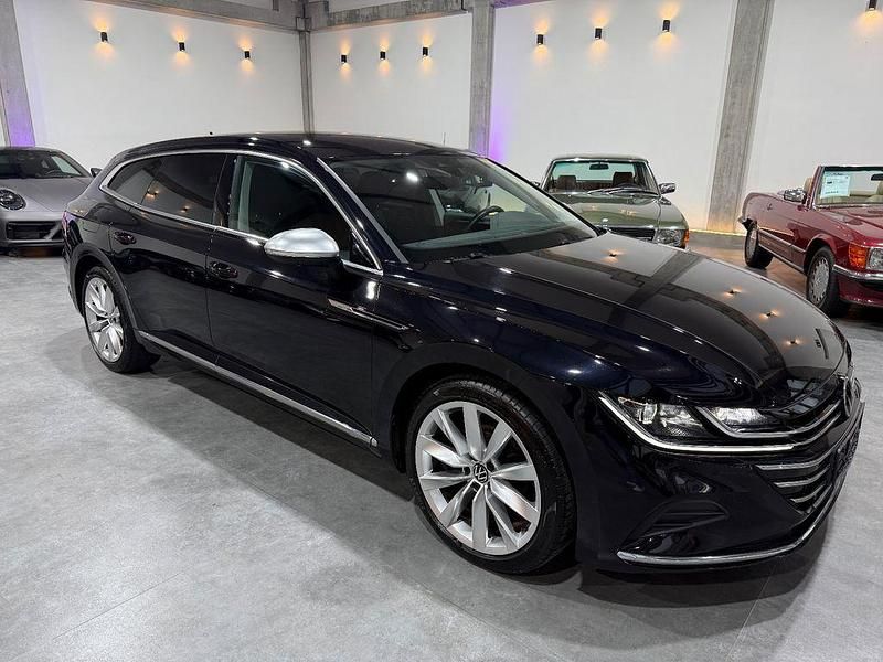 Gebraucht VW Arteon Elegance 156 PS (114 kW) 2022 Schwarz Limousine
