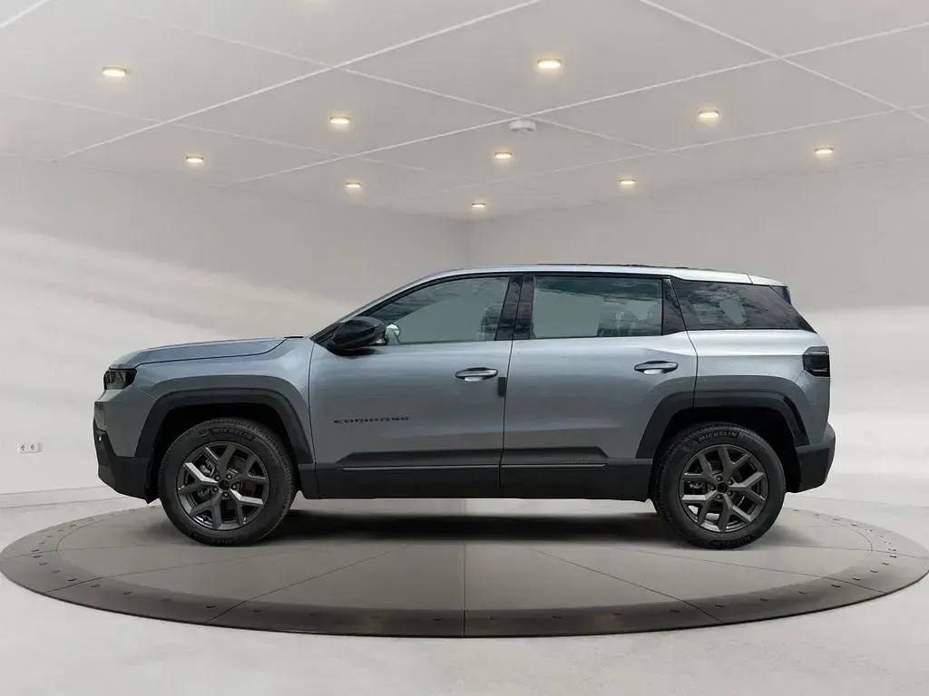Neu Jeep Compass Altitude 145 PS (106 kW) 2026 Yosemite grey metallic 519 SUV