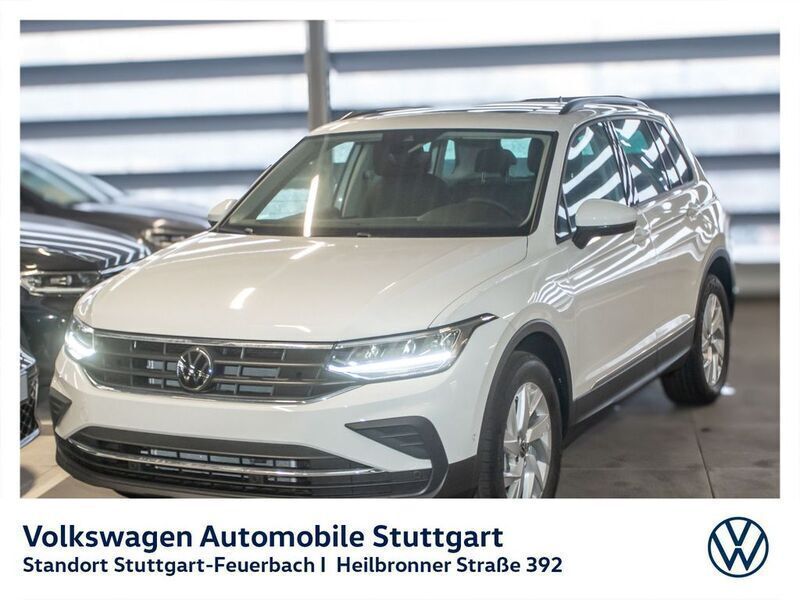 Pure white Gebraucht 2024 VW Tiguan Life SUV | 51.530 € - Bild 1/4