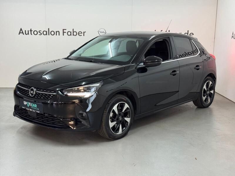 Schwarz Gebraucht 2021 Opel Corsa-e Elegance Kleinwagen | 16.900 € (Etwas zu teuer) - Bild 1/4