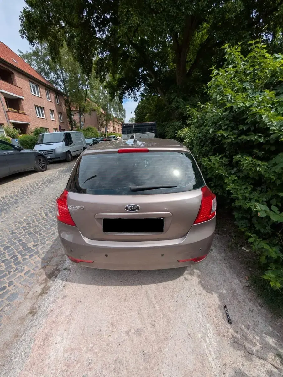 Gebraucht Kia Ceed 90 PS (66 kW) 2011 Kleinwagen