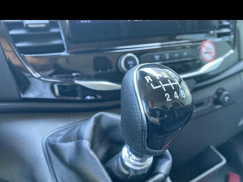 Gebraucht Ford Transit Trend 131 PS (96 kW) 2024 Weiß Limousine