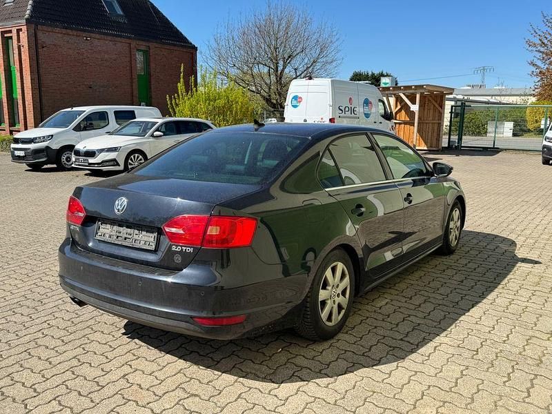 Brugt VW Jetta Highline 140 HK (102 kW) 2012 Sort Sedan