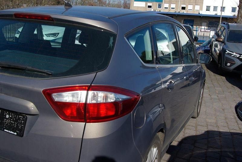 Gebraucht Ford C-MAX Titanium 140 PS (102 kW) 2015 Braun Van / Kleinbus