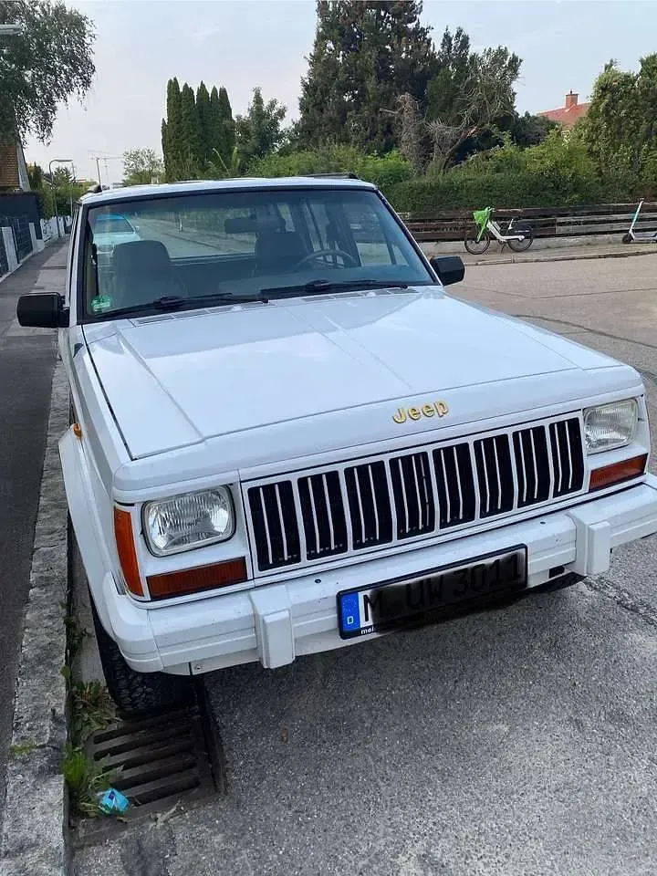 Gebraucht Jeep Cherokee Limited 185 PS (136 kW) 1992 Weiß SUV