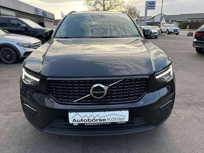 Gebraucht Volvo XC40 Plus 197 PS (144 kW) 2022 Black solid (stone) SUV